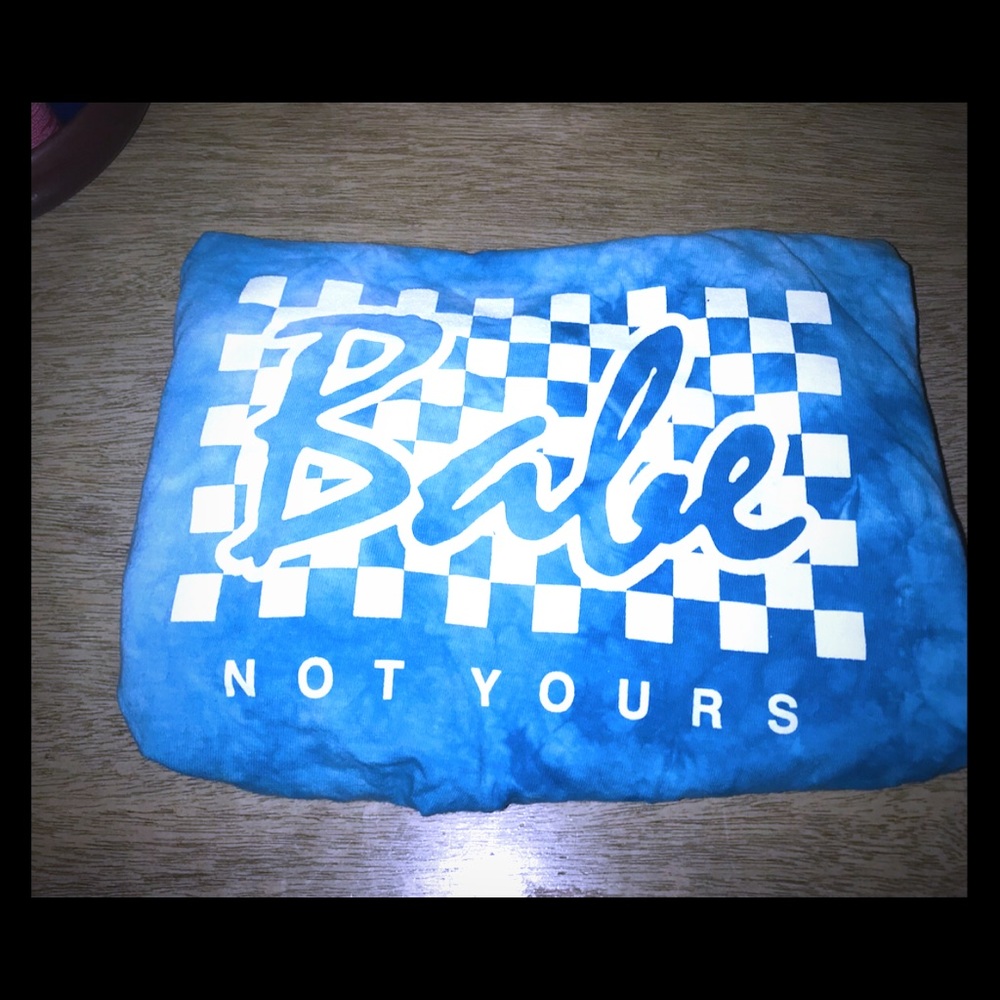 Long sleeve crop top